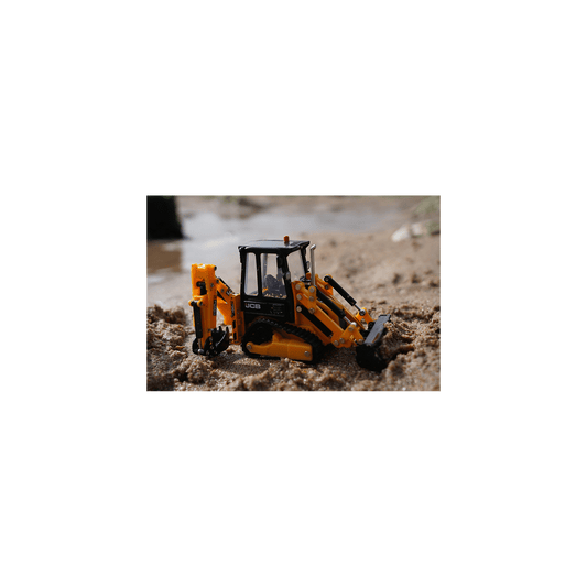 Britains Toy JCB 1 CXT 1:32