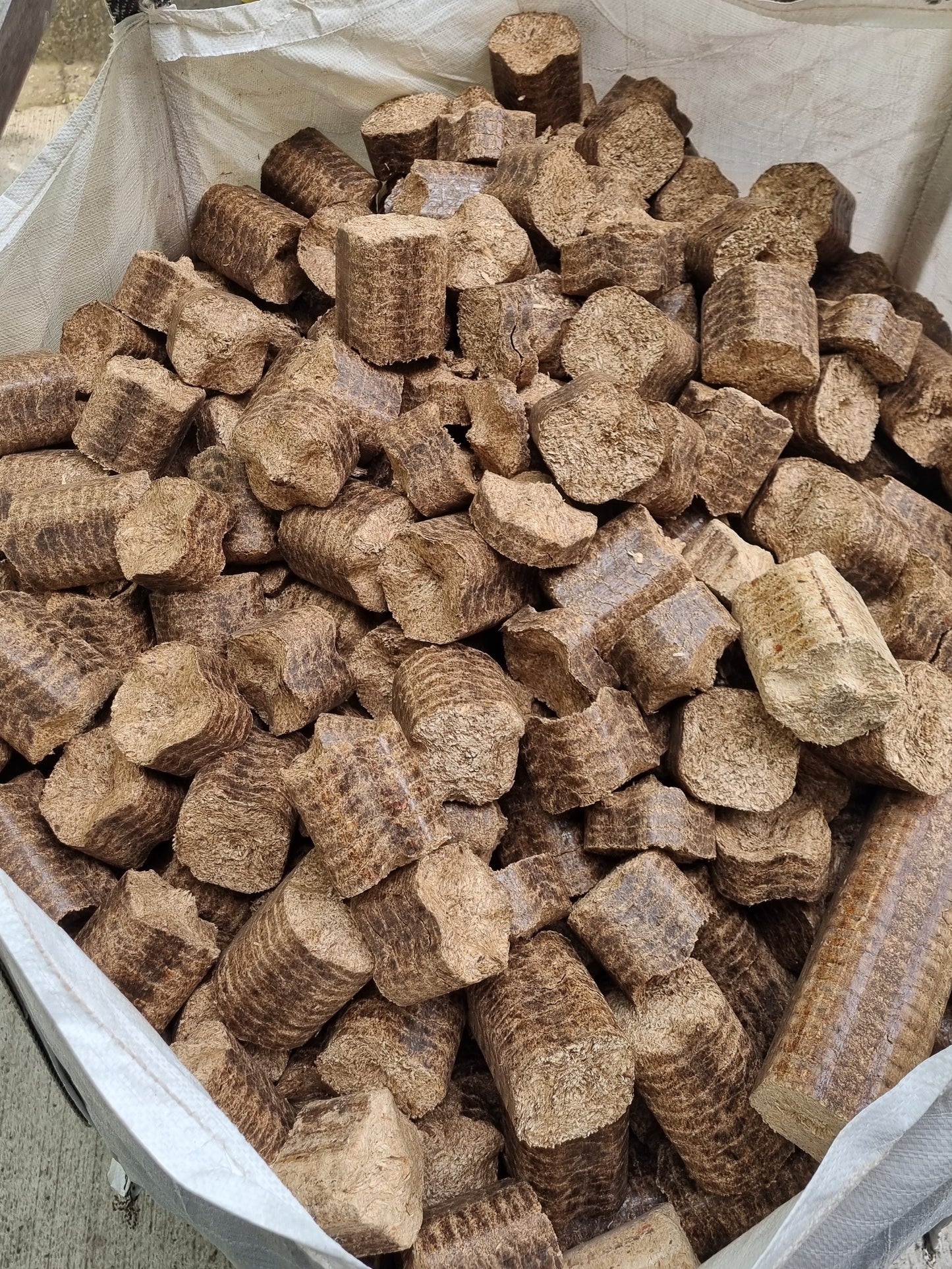 Tote (Bulk) Bags of Carbon Neutral Bio Briquettes