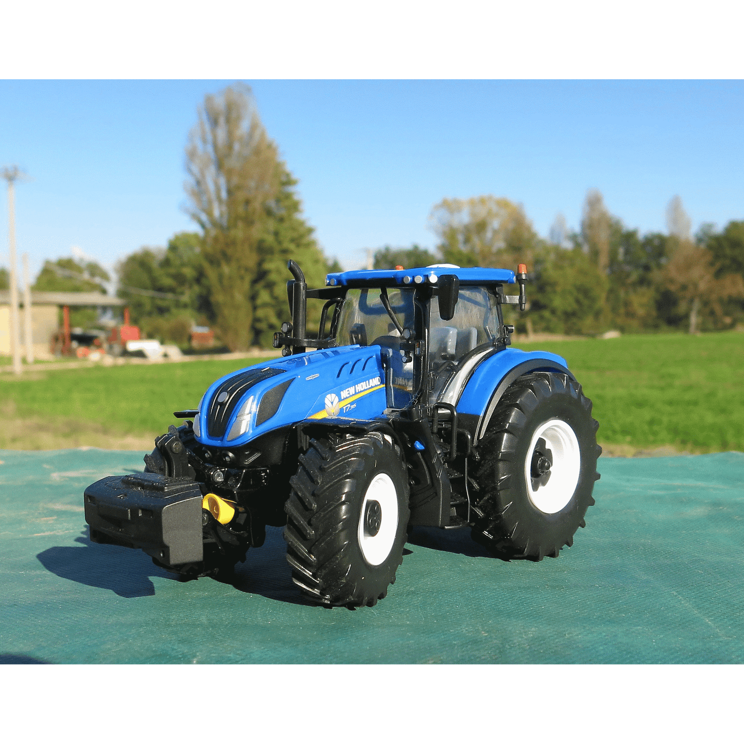 New Holland T7.315 Toy Tractor