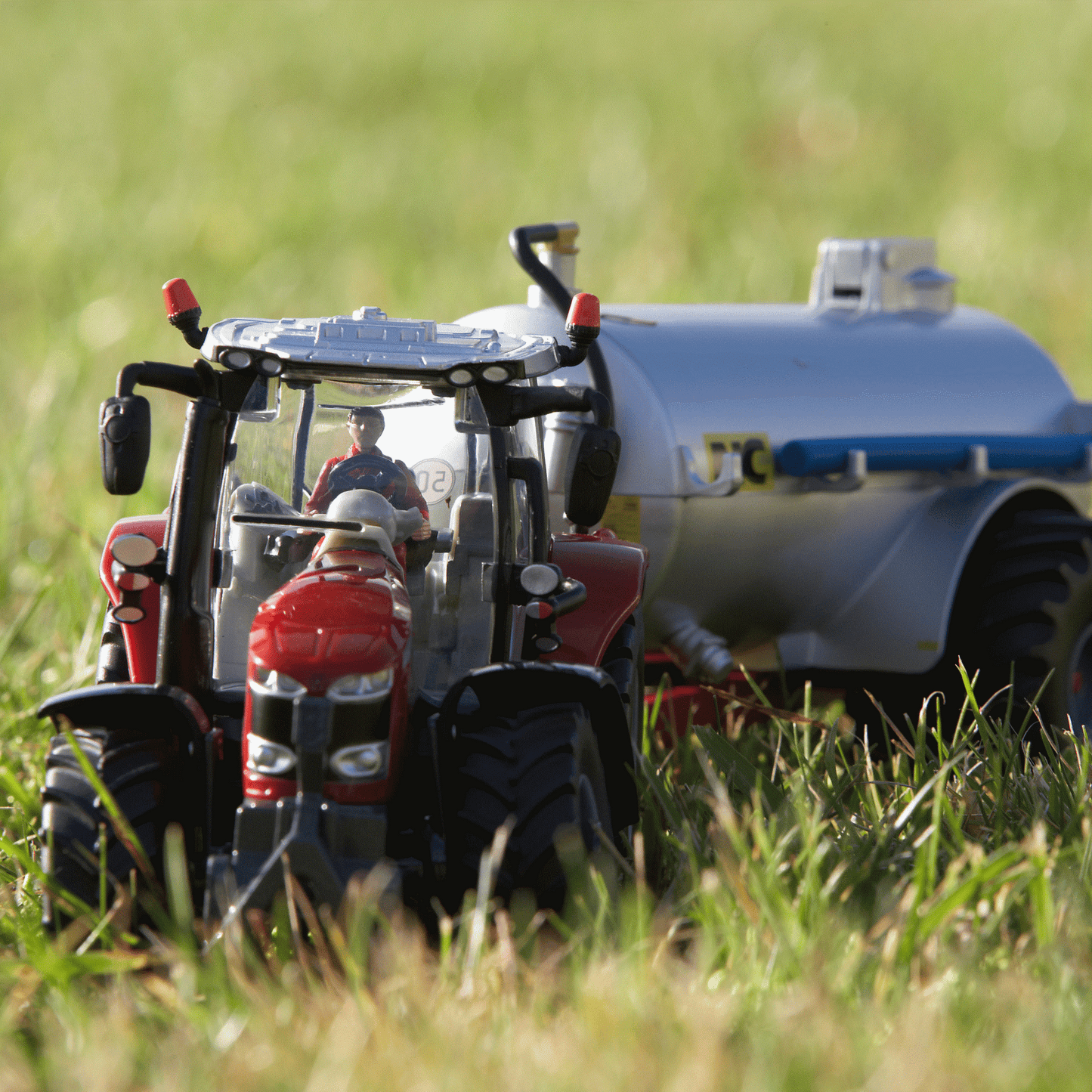 Britains Toy Massey Ferguson 6718s