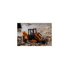 Load image into Gallery viewer, Britains Toy JCB 1 CXT 1:32