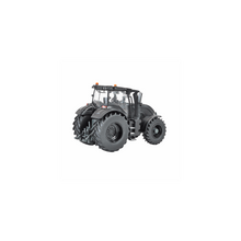 Load image into Gallery viewer, Valtra Q305 Britains 1:32 Toy Tractor
